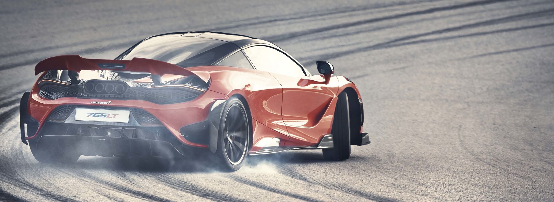 McLaren 765LT